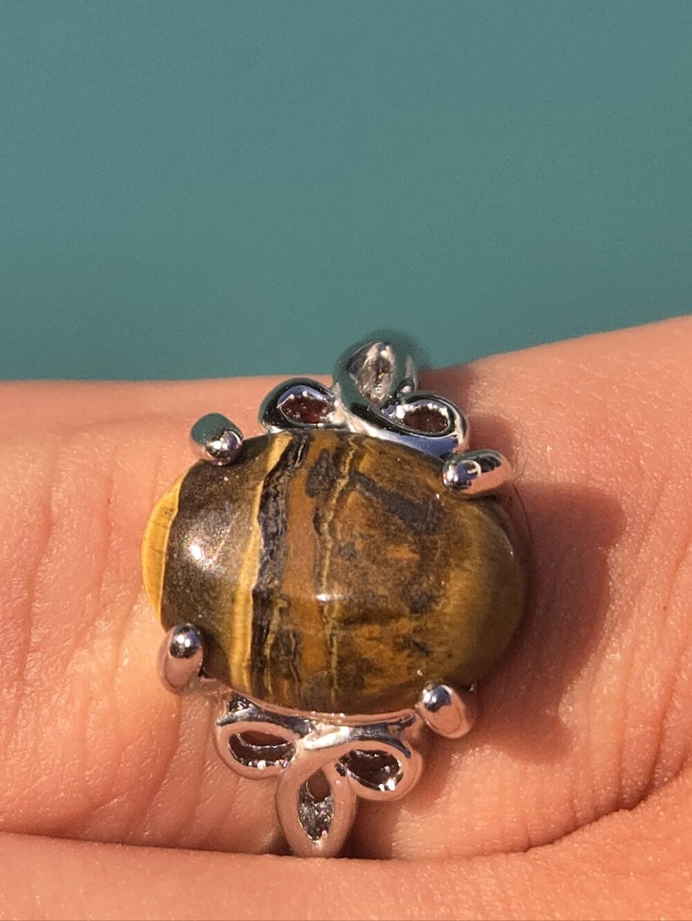 Tiger eye gemstone ring with silver detailing Ring Size 9